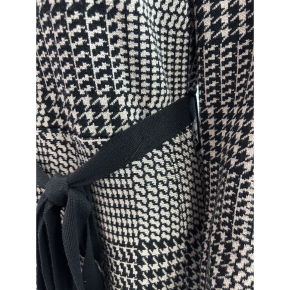 Max Studio Houndstooth Knit Dress Medium Long Sleeve Tie Waist A-Line - Picture 11 of 11